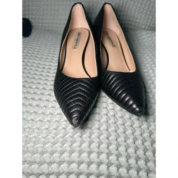 Karl Lagerfeld Rosette Quilted Pointed Toe Pumps | Black | 8.5 - Picture 7 of 15